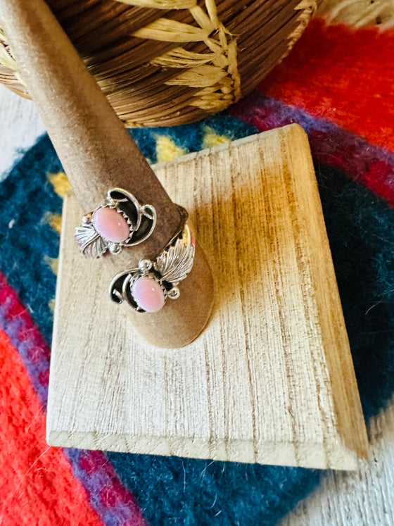 Navajo Sterling Silver & Queen Pink Conch Leaf Adjustable Ring