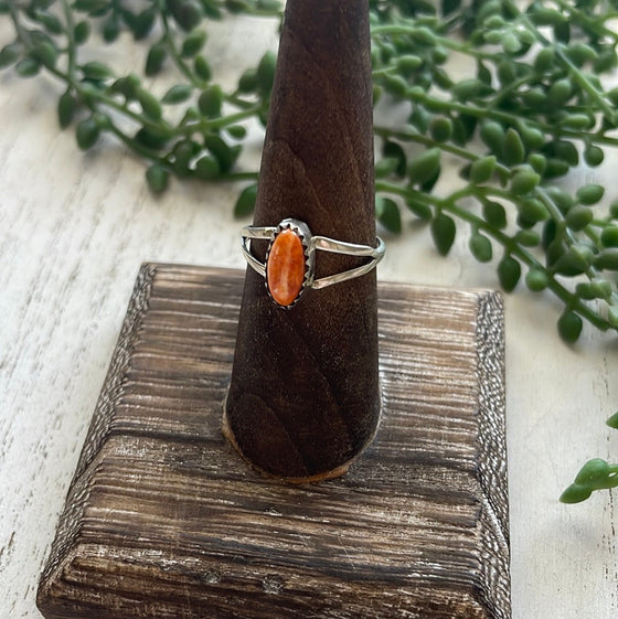 Navajo Sterling Silver Single Stone Orange Spiny Ring
