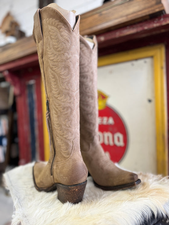 ARIAT LARAMIE WESTERN BOOT - DISTRESSED DIJON SUEDE