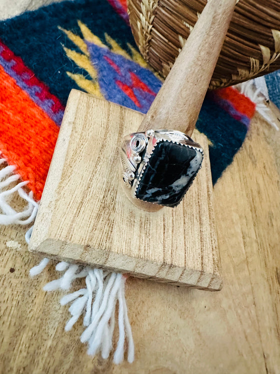 Navajo Sterling Silver & White Buffalo Band Ring Signed