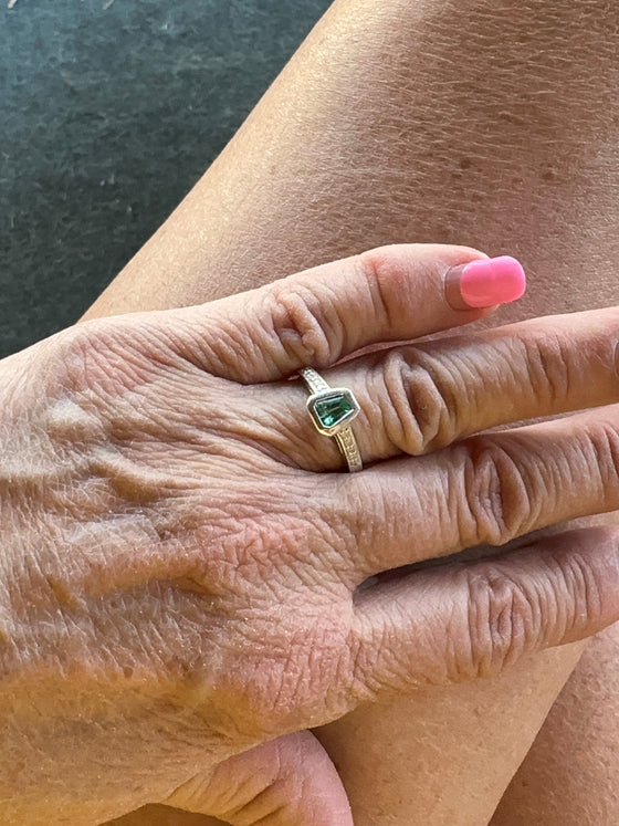 Colombian Emerald Ring in Sterling Silver size 6.75
