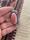 Beautiful Navajo Sterling Silver & Pink Conch Oval Ring Signed