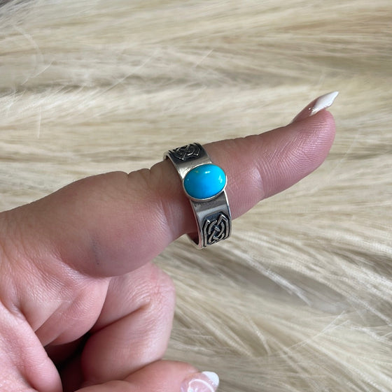 “Twisted Wire” Navajo Turquoise & Sterling Silver Ring Signed
